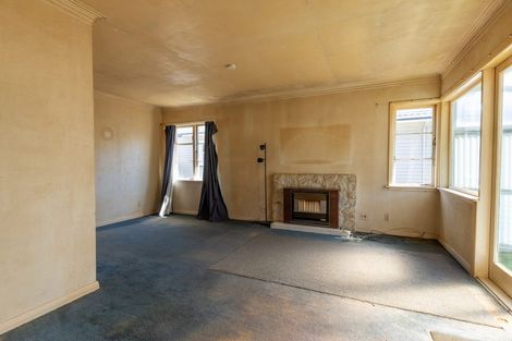 Photo of property in 20 Raroa Terrace, Tawa, Wellington, 5028