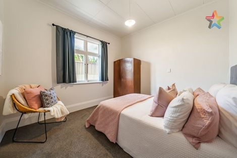 Photo of property in 8 Roxburgh Grove, Petone, Lower Hutt, 5012