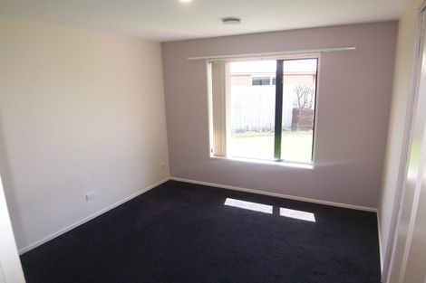 Photo of property in 32 Shearwater Drive, Woolston, Christchurch, 8023