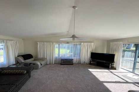 Photo of property in 20 Rush Creek Drive, Westgate, Auckland, 0614