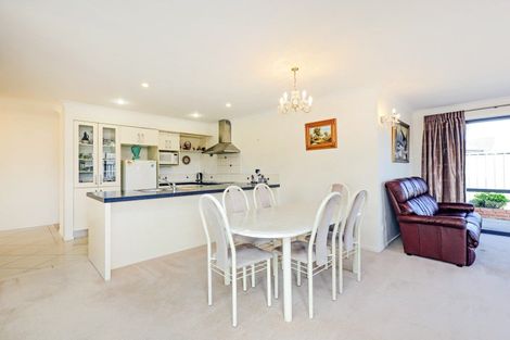 Photo of property in 5 Mana Place, Poraiti, Napier, 4112