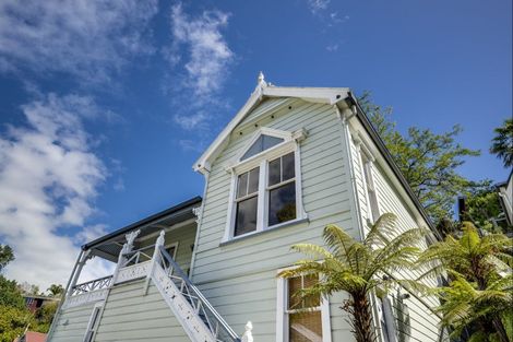Photo of property in 2 Cameron Road, Bluff Hill, Napier, 4110
