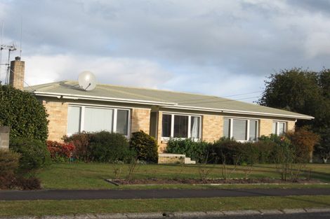 Photo of property in 24 Fenwick Crescent, Hillcrest, Hamilton, 3216