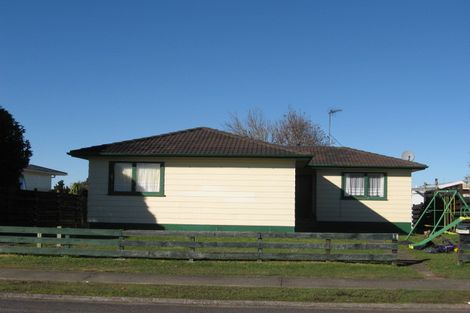 Photo of property in 13 Gambare Place, Wattle Downs, Auckland, 2103