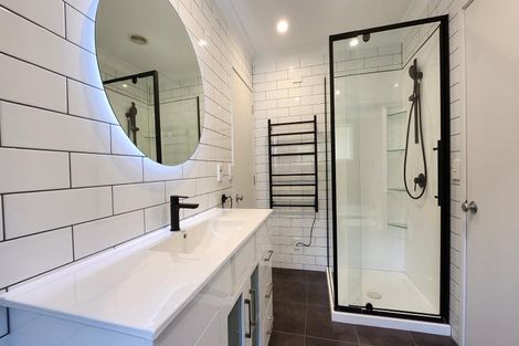 Photo of property in 6a Marjory Close, Broadmeadows, Wellington, 6035