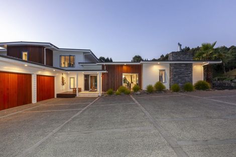 Photo of property in 105 Waterfall Road, Paraparaumu, 5032
