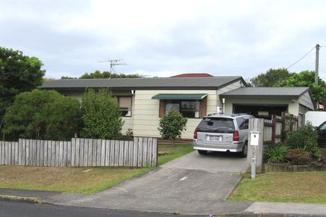 Photo of property in 2/49 Seaview Road, Glenfield, Auckland, 0629