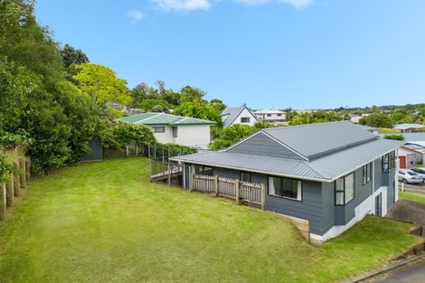 Photo of property in 10 Herald Way, Welcome Bay, Tauranga, 3112