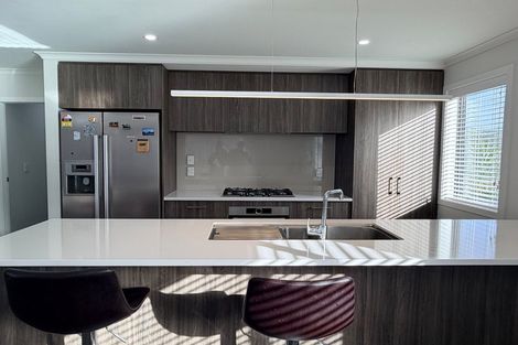 Photo of property in 9 Taraiti Crescent, Kenepuru, Porirua, 5022