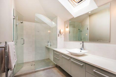 Photo of property in 3 Windsor Street, Terrace End, Palmerston North, 4410