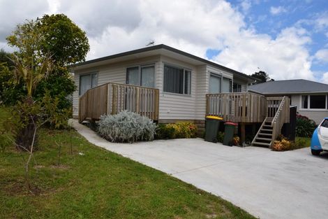 Photo of property in 15 Candia Road, Swanson, Auckland, 0612