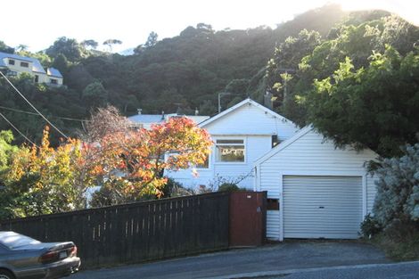 Photo of property in 11 Totara Street, Eastbourne, Lower Hutt, 5013