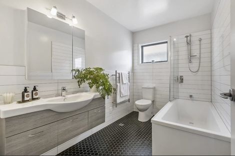 Photo of property in 13/27 Powell Street, Avondale, Auckland, 1026