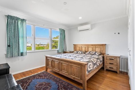 Photo of property in 65 Ridge Road, Howick, Auckland, 2014