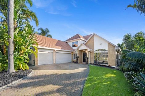 Photo of property in 15 Burnaston Court, Dannemora, Auckland, 2016