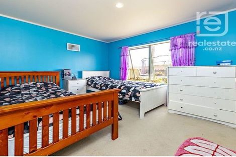 Photo of property in 4 Bernina Place, Weymouth, Auckland, 2103