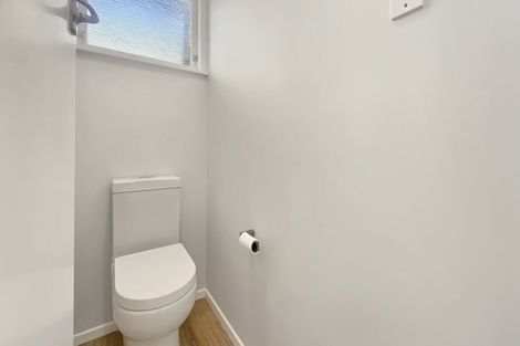 Photo of property in 52 Cyclarama Crescent, Massey, Auckland, 0614