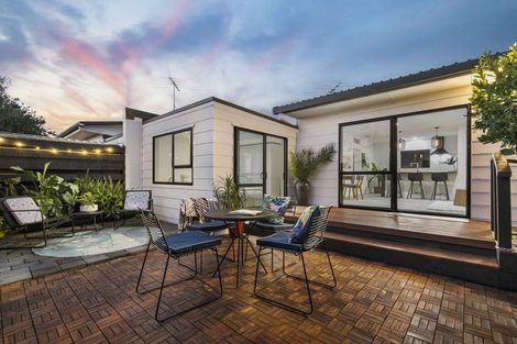 Photo of property in 1/35 Alice Avenue, Orewa, 0931