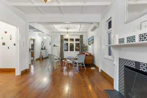 Photo of property in 8 Westmere Crescent, Westmere, Auckland, 1022