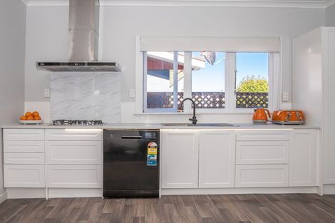 Photo of property in 96 Romilly Street, Westport, 7825