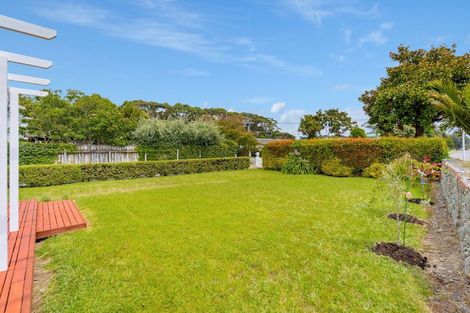 Photo of property in 23 Greenaway Road, Waikanae, 5036