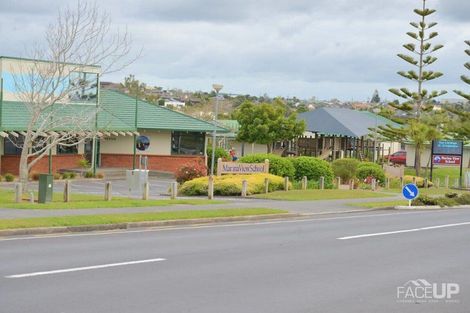 Photo of property in 107 Marina View Drive, West Harbour, Auckland, 0618