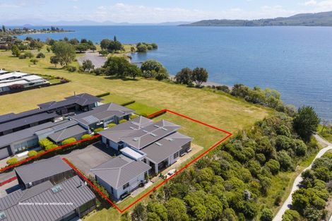 Photo of property in 8 Kuiwai Drive, Rainbow Point, Taupo, 3330