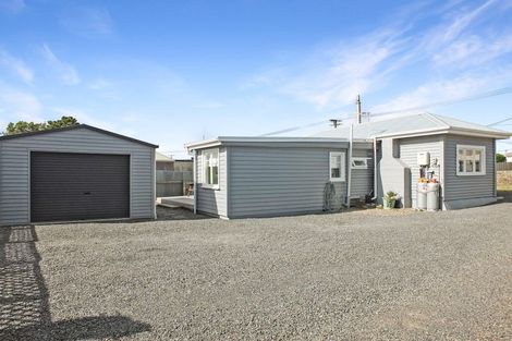 Photo of property in 15 Roore Street, Foxton Beach, Foxton, 4815