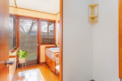 Photo of property in 41 Fitzherbert Avenue, West Harbour, Auckland, 0618