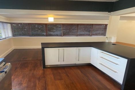 Photo of property in 14 Lawrence Road, Hospital Hill, Napier, 4110