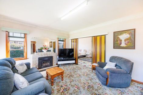 Photo of property in 6 Freyberg Street, Roslyn, Palmerston North, 4414