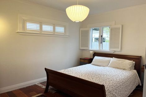 Photo of property in 22 Konini Street, Eastbourne, Lower Hutt, 5013
