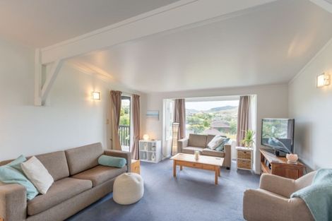 Photo of property in The Triangle, 1/33 Halswater Drive, Churton Park, Wellington, 6037