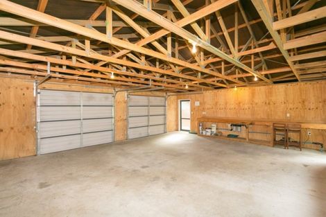 Photo of property in 581 Waitara Road, Huirangi, New Plymouth, 4373