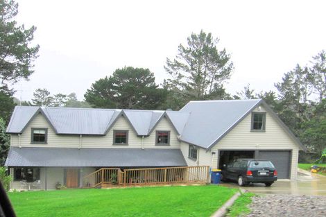 Photo of property in 16 Bernard Magnus Lane, Greenhithe, Auckland, 0632