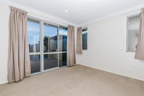 Photo of property in 15 Karika Place, Massey, Auckland, 0614