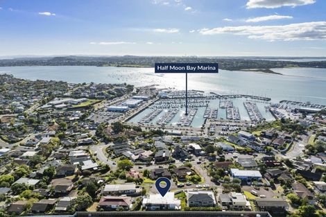 Photo of property in 11 Icarus Place, Half Moon Bay, Auckland, 2012