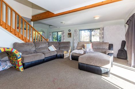 Photo of property in 27 Taurua Place, Coromandel, 3506