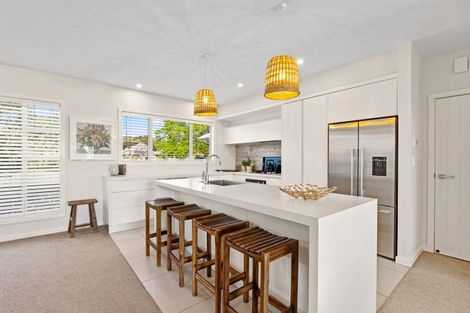 Photo of property in 61 Arataki Road, Havelock North, 4130