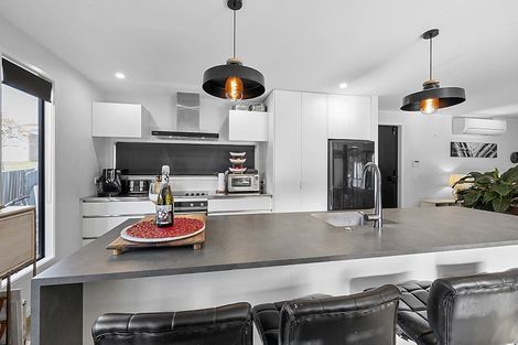 Photo of property in 32a Aubrey Street, New Plymouth, 4310