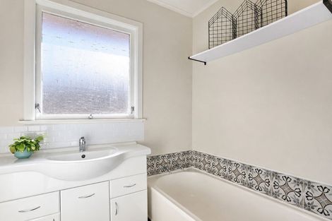 Photo of property in 1 Thorpe Street, Fairview Downs, Hamilton, 3214
