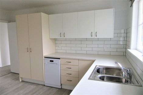 Photo of property in 100 Derby Street, Feilding, 4702