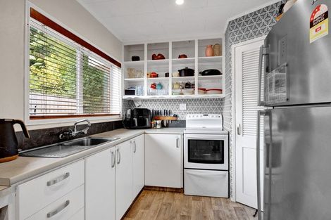 Photo of property in 81 Poplar Grove, Whalers Gate, New Plymouth, 4310