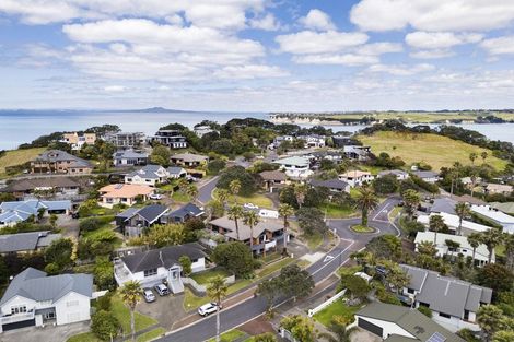 Photo of property in 14 Coralsea Way, Arkles Bay, Whangaparaoa, 0932