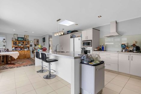 Photo of property in 60 Gibson Place, Papamoa Beach, Papamoa, 3118