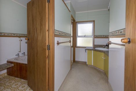 Photo of property in 18 Coates Avenue, Baylys Beach, Dargaville, 0377