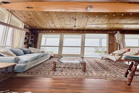 Photo of property in 349 Pukehina Parade, Pukehina, Te Puke, 3189