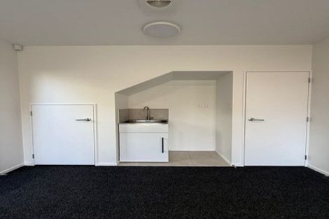 Photo of property in 5 Aquamarine Road, Rosehill, Papakura, 2113