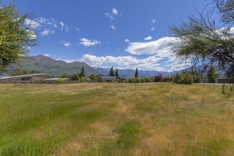 Photo of property in 33 Penrith Park Drive, Wanaka, 9305