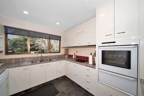 Photo of property in 6a Spencer Place, Merrilands, New Plymouth, 4312